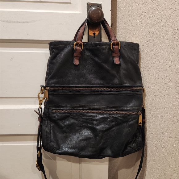 Fossil Explorer Black Leather Purse - Picture 1 of 10